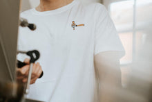 Laden Sie das Bild in den Galerie-Viewer, Shirt Siebträger bestickt