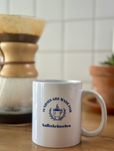 Laden Sie das Bild in den Galerie-Viewer, Tasse &quot;Sundays are made for Kaffeekränzchen&quot;
